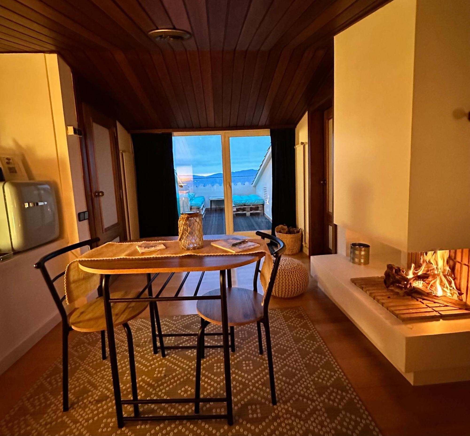 Solo Atico Guest Suites L' Escala Dış mekan fotoğraf