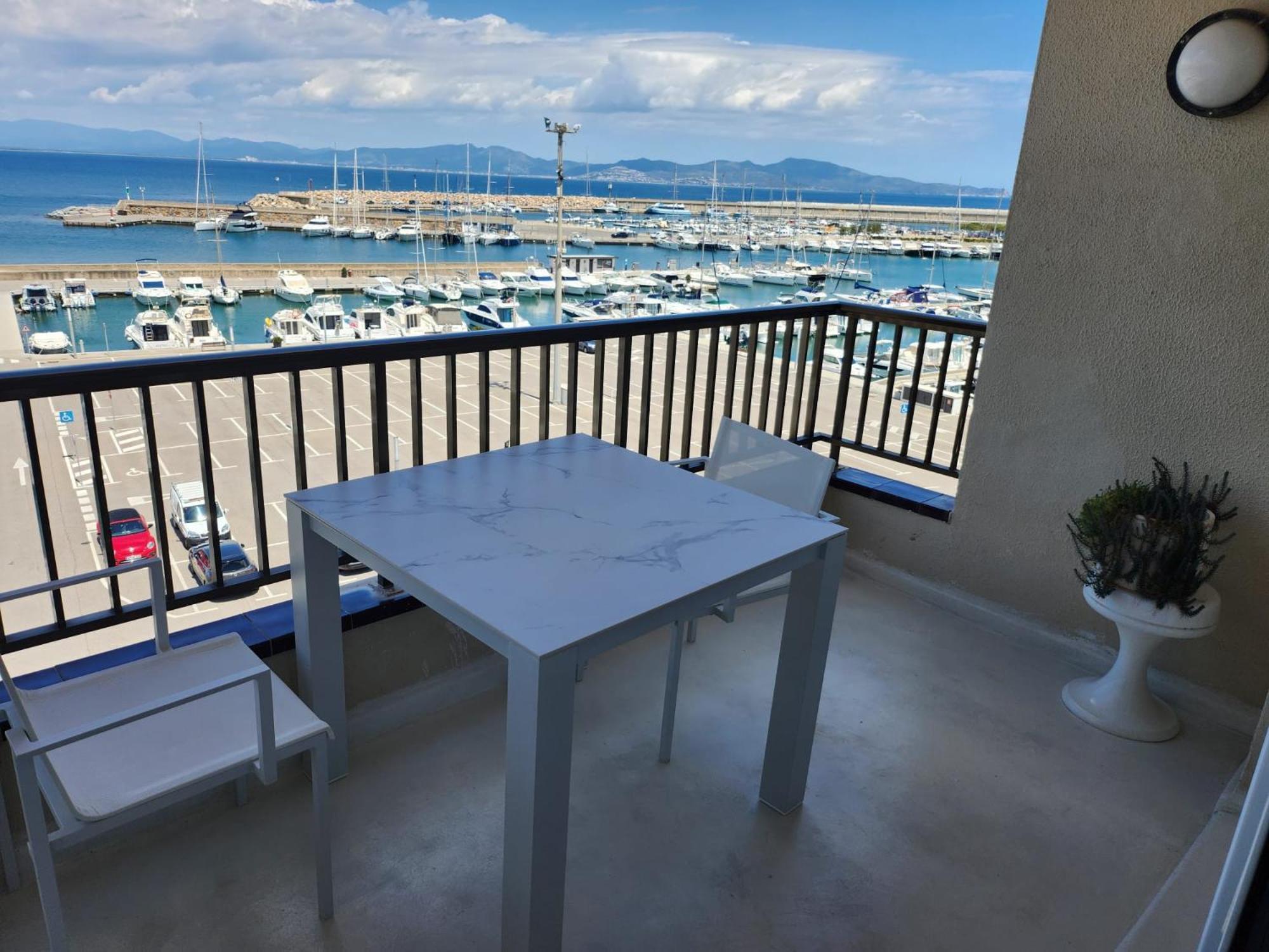 Solo Atico Guest Suites L' Escala Dış mekan fotoğraf