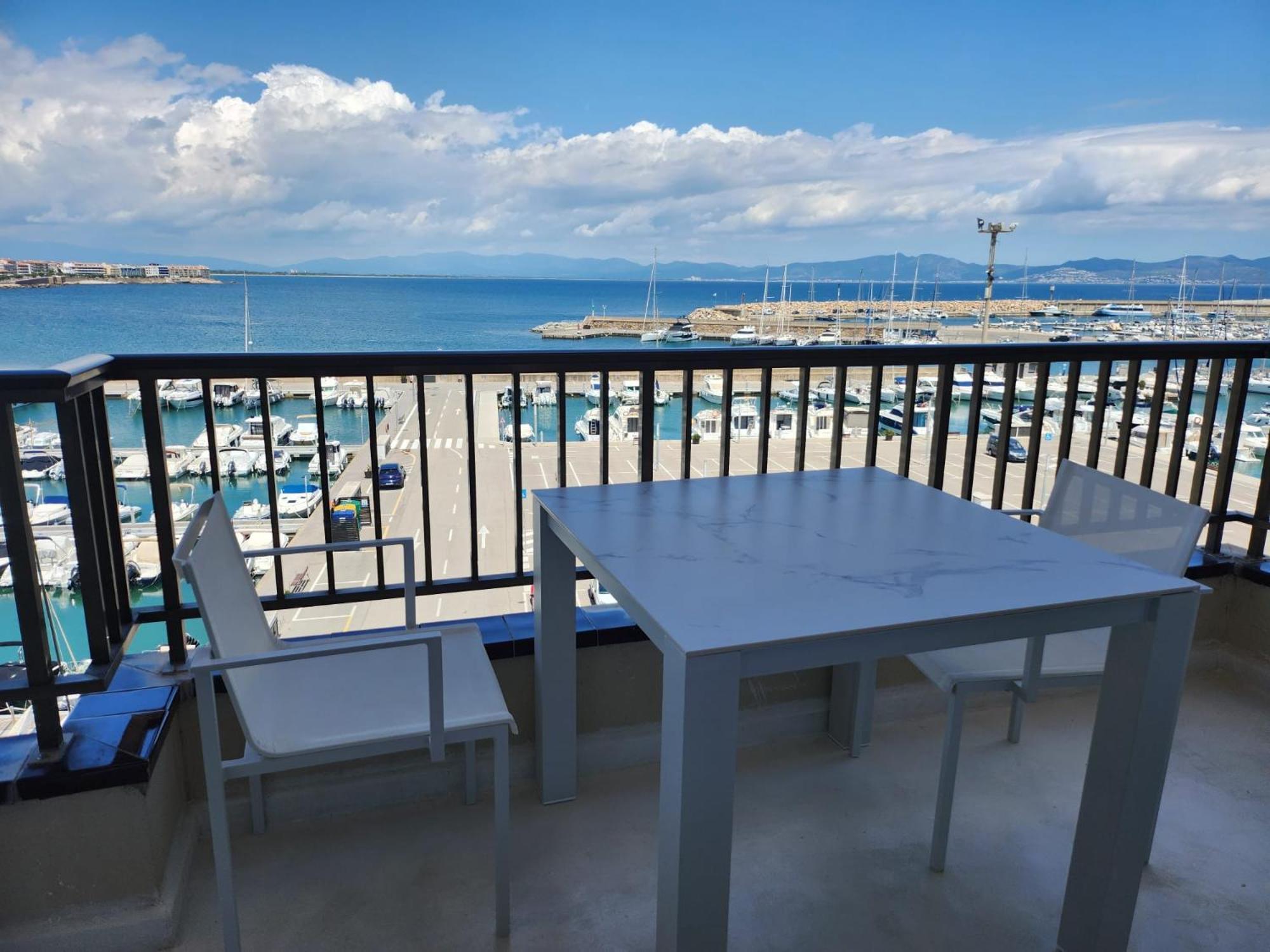 Solo Atico Guest Suites L' Escala Dış mekan fotoğraf
